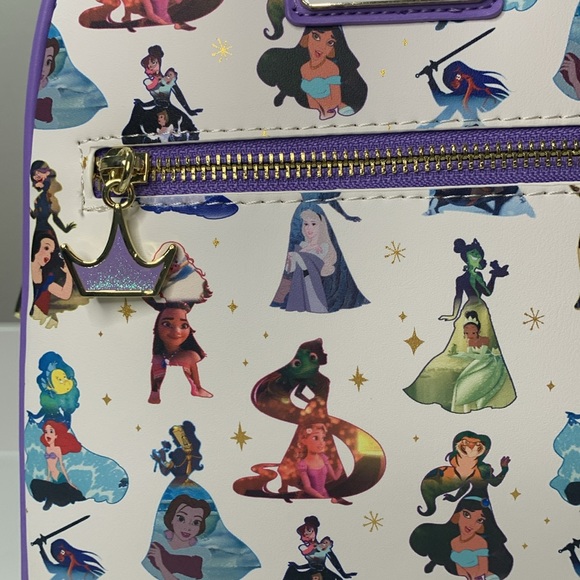 COLLECTION LOUNGE EXCLUSIVE LF DISNEY PRINCESSES DRESS MINI BACKPACK - Picture 3 of 10